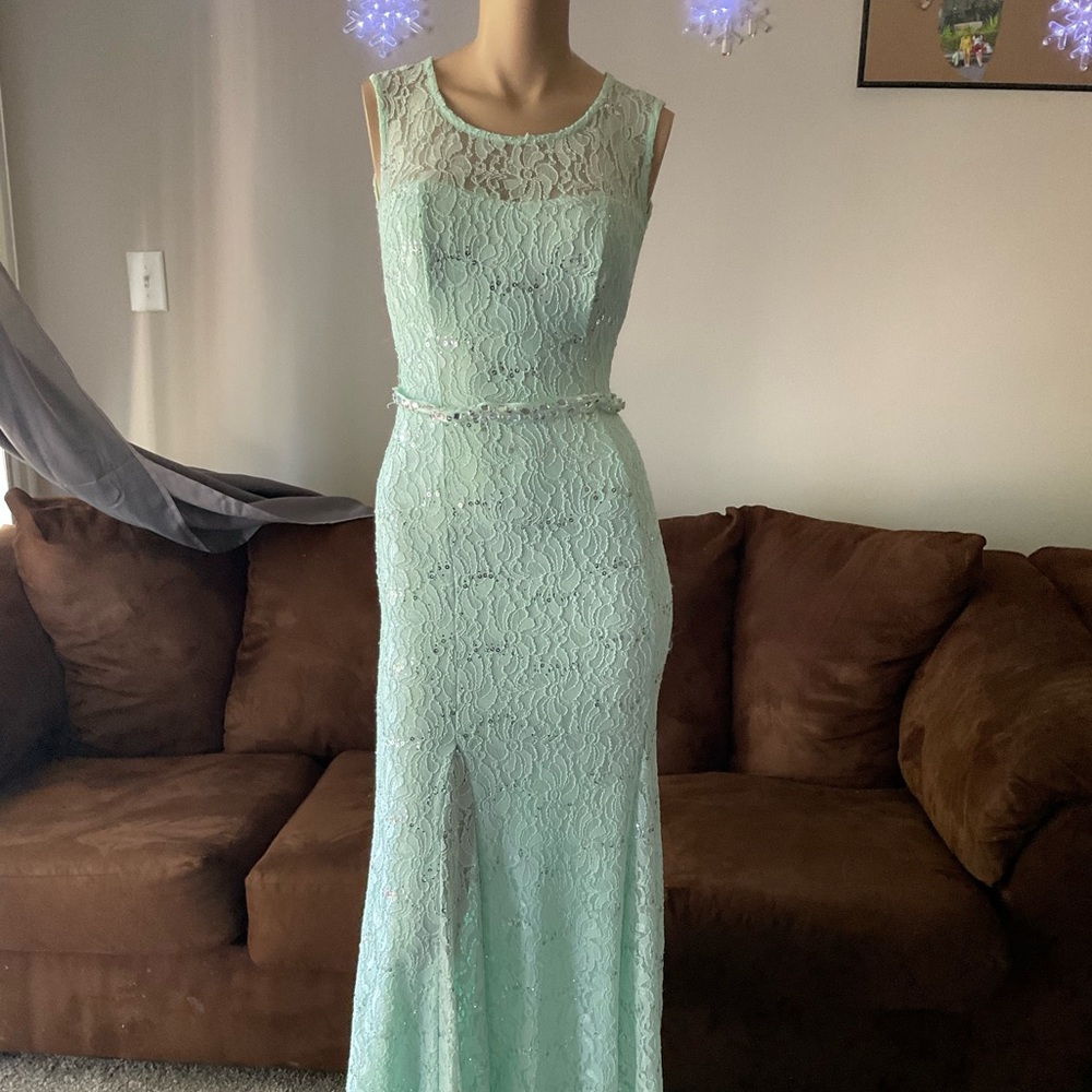 Prom Dress
Size Medium
Price $50